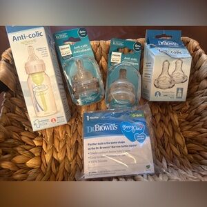 New Dr Browns Anti-Colic Baby Bottle & Advent Nipples Bundle Sealed